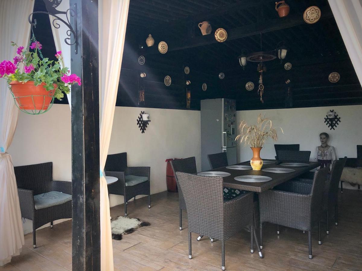 Casa Paunescu Milostea Экстерьер фото
